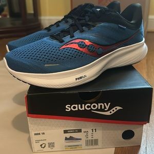 NEW IN BOX. Men’s Saucony Ride 16 size 11 wide